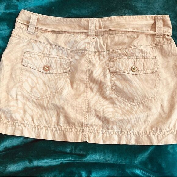 Express light yellow mini skirt - Picture 4 of 9